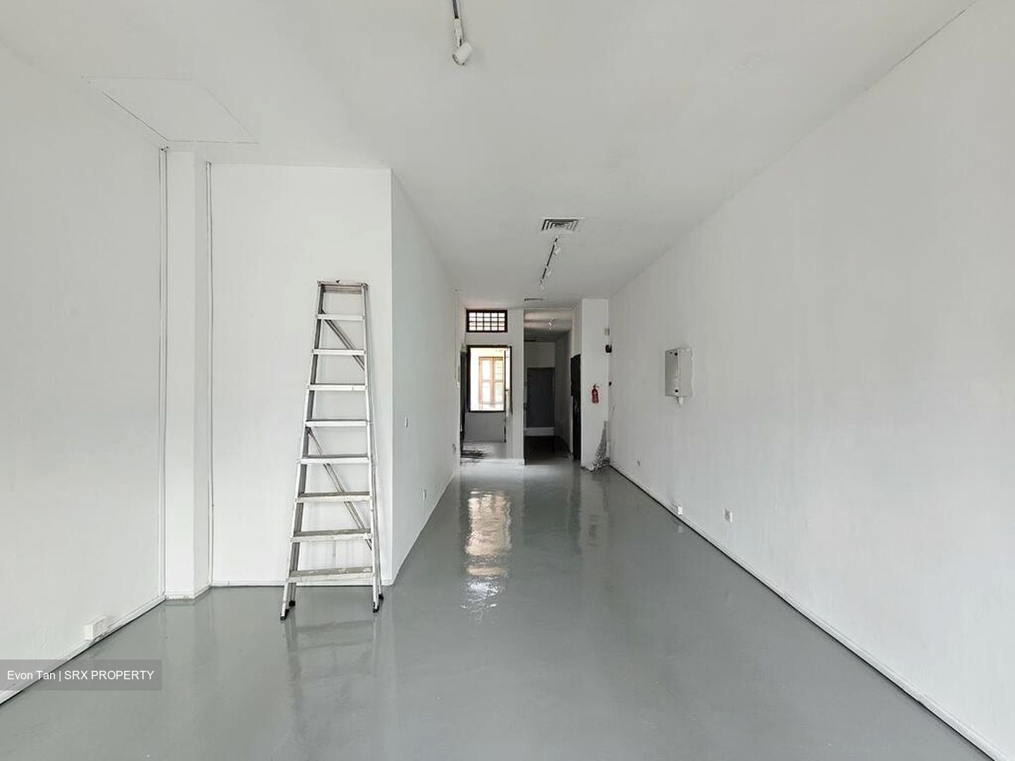 Smith Street (D1), Office #577066031
